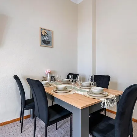 Apartment Bahnhofsnahes Altstadt-paradies Cottbus