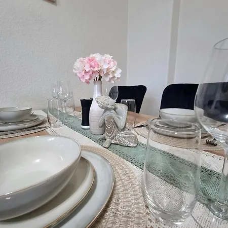 Apartment Bahnhofsnahes Altstadt-paradies Cottbus